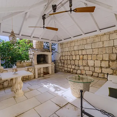 Casa Katina 펜션 *